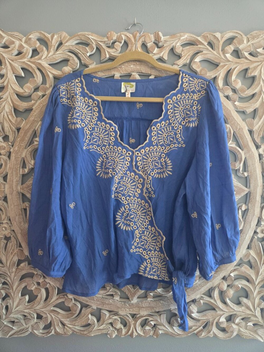 Fig and Flower Blue Summer embroidery Top XL